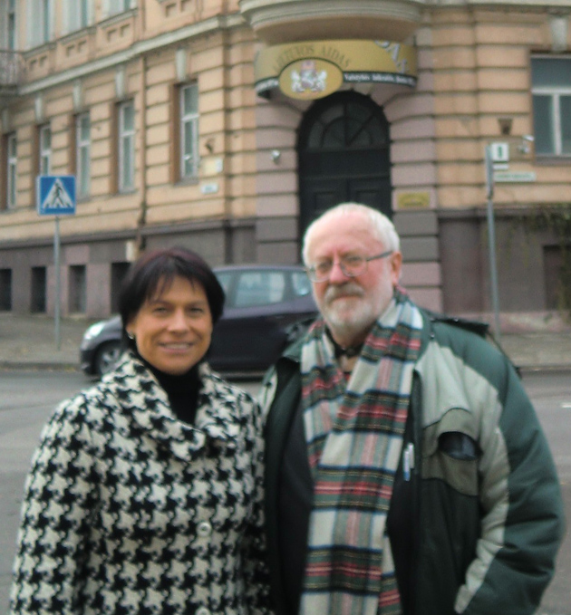 Atvykusi į Lietuvą Šveicarijos lietuvių bendruomenės pirmininkė apsilankė „Lietuvos Aido“ redakcijoje, bendravo su  vyr. redaktoriumi Algirdu Pilveliu